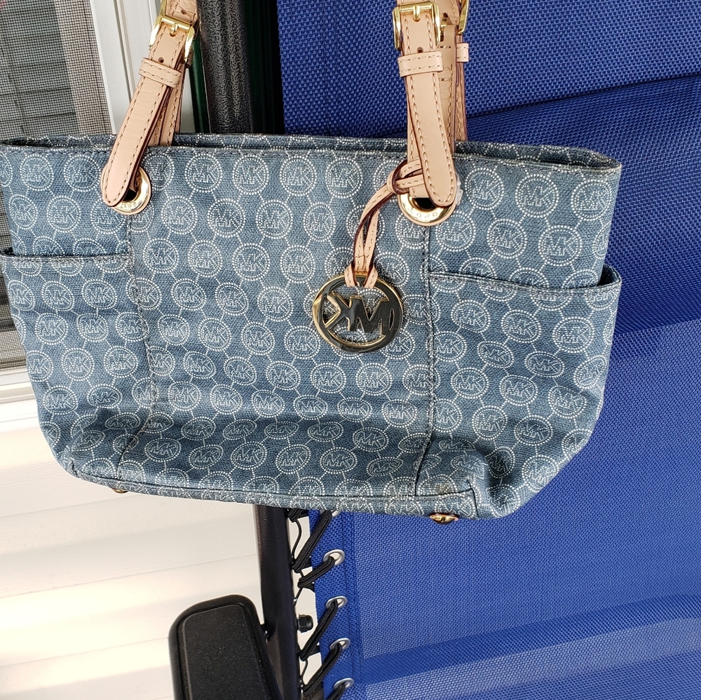 Michael Kors blue shoulder bag